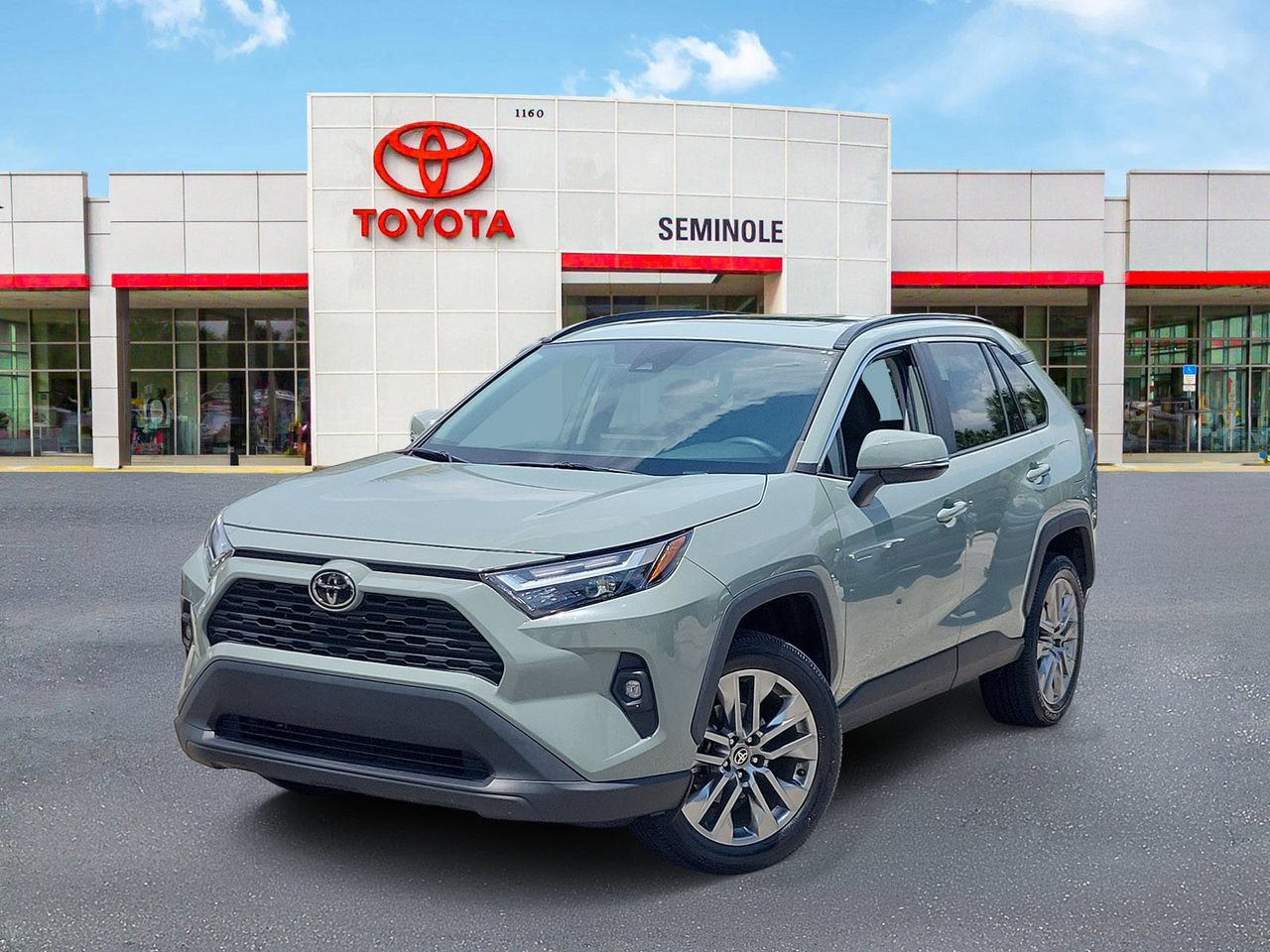 Used 2023 Toyota RAV4 XLE Premium FWD image 1