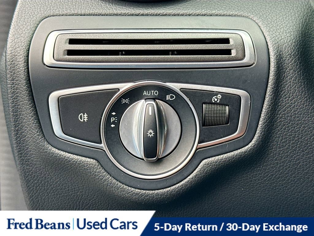 Used 2020 Mercedes-Benz C 300 4MATIC Sedan image 11