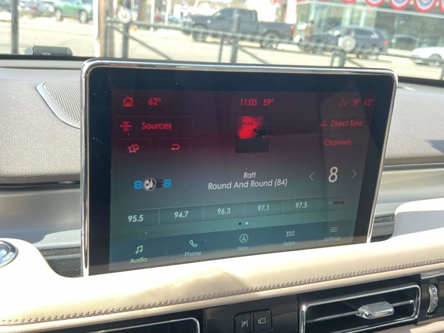 Used 2024 Lincoln Aviator AWD w/ Premium Package image 29