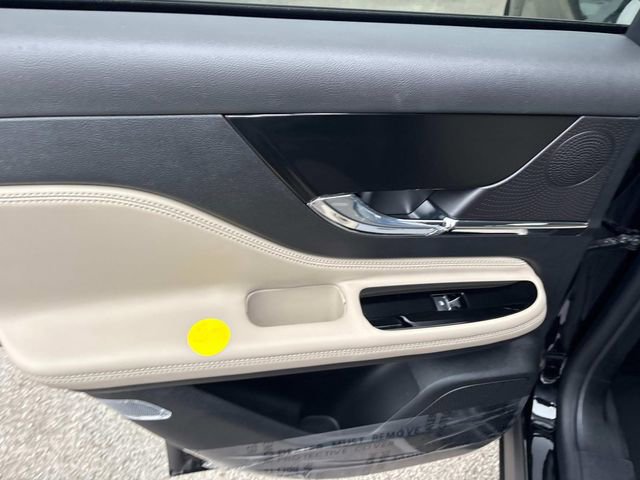 New 2025 Lincoln Corsair Grand Touring w/ Jet Appearance Package image 19