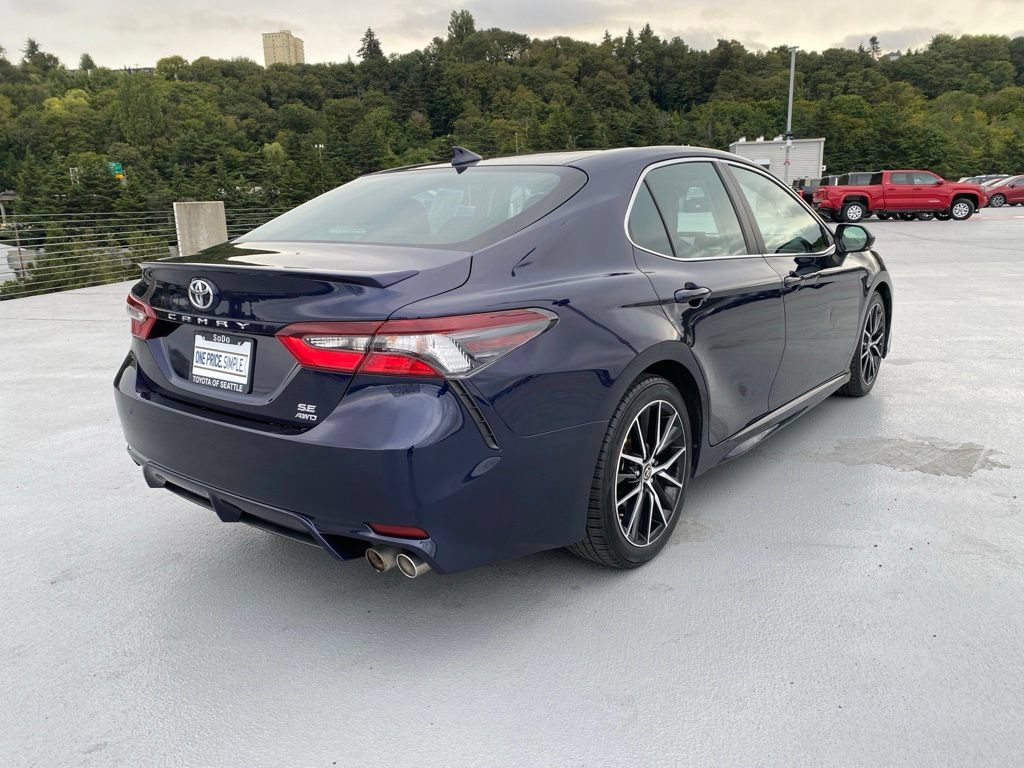 Used 2021 Toyota Camry SE w/ Cold Weather Package AWD/4WD image 8