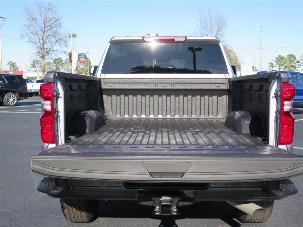 Used 2026 Chevrolet Silverado 2500 Custom w/ Custom Value Package image 17