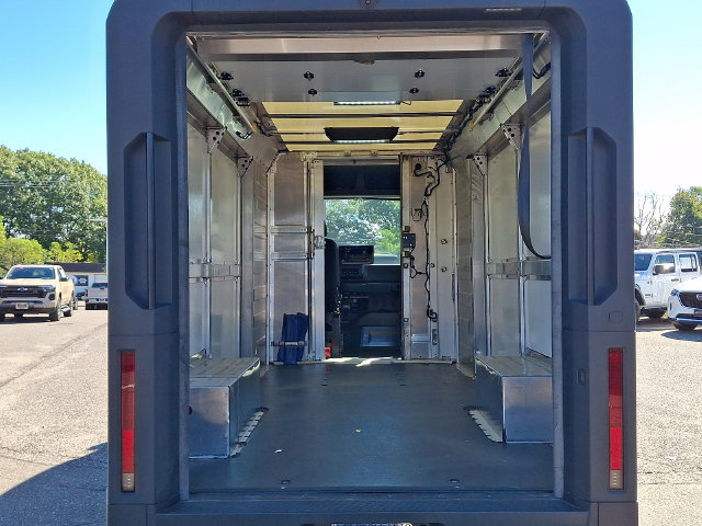 Used 2024 Chevrolet Brightdrop 600 w/ Commercial Equipment Package AWD/4WD image 29