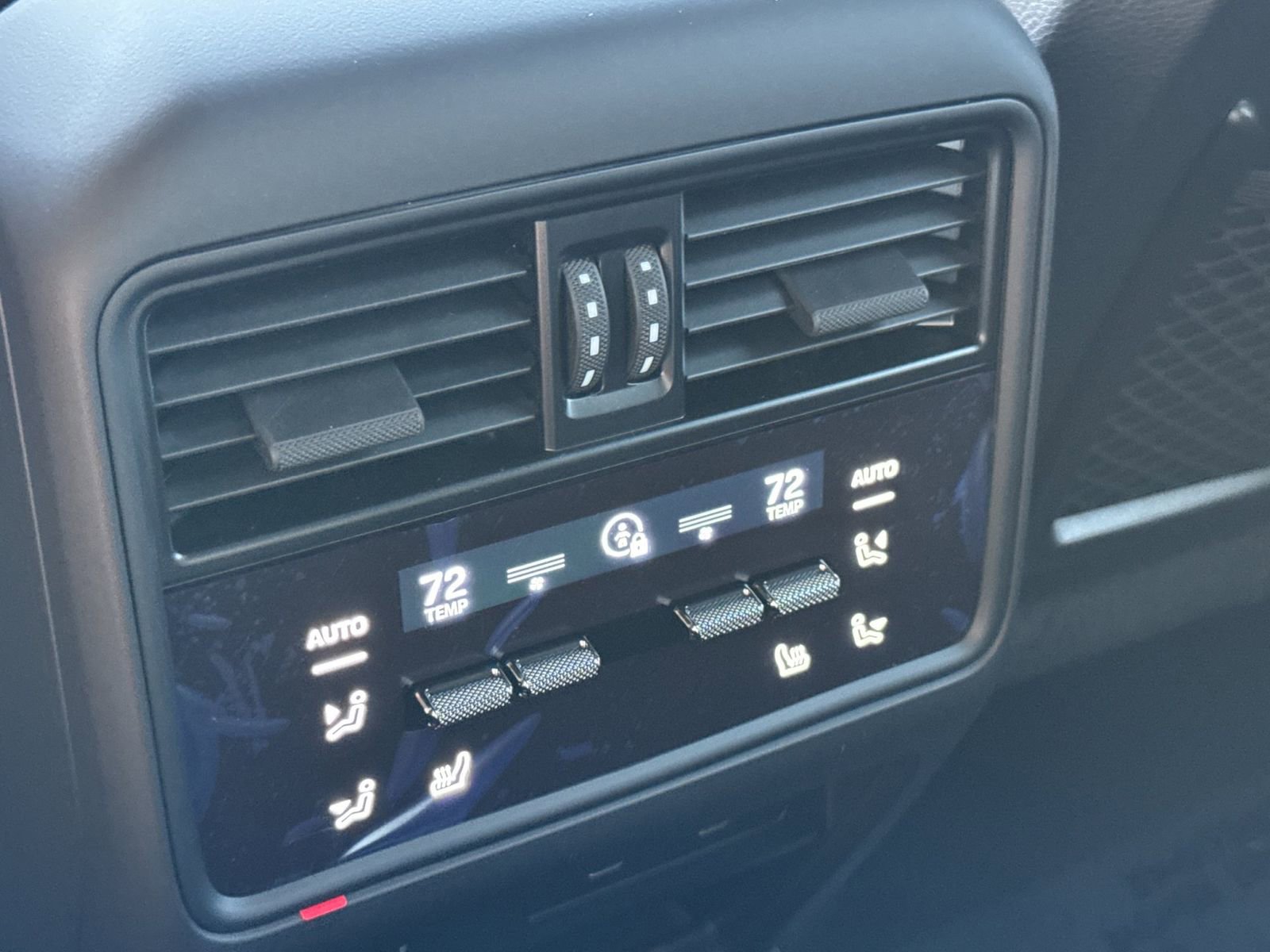 New 2026 Porsche Cayenne S image 15