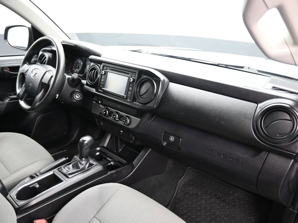 Used 2016 Toyota Tacoma SR w/ SR Convenience Package image 40