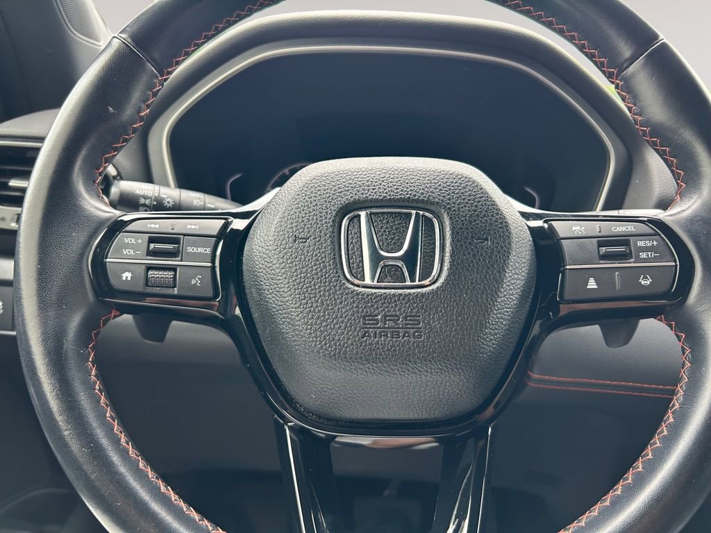 Used 2023 Honda Pilot Sport image 12