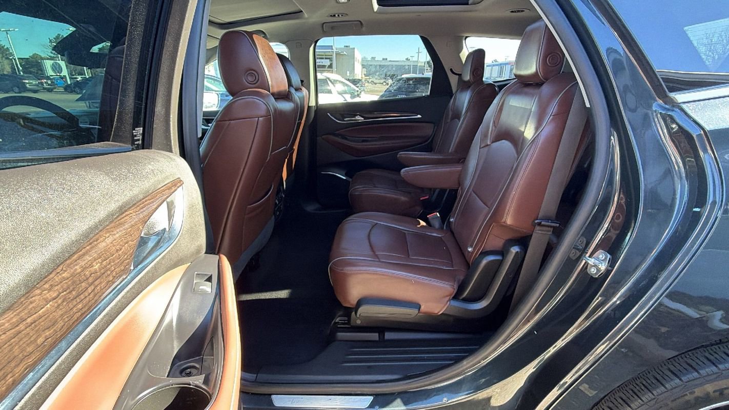 Used 2018 Buick Enclave Avenir w/ Avenir Technology Package image 10