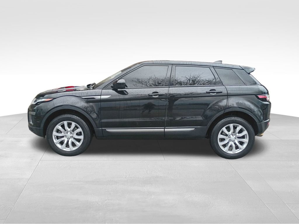 Used 2017 Land Rover Range Rover Evoque SE image 2