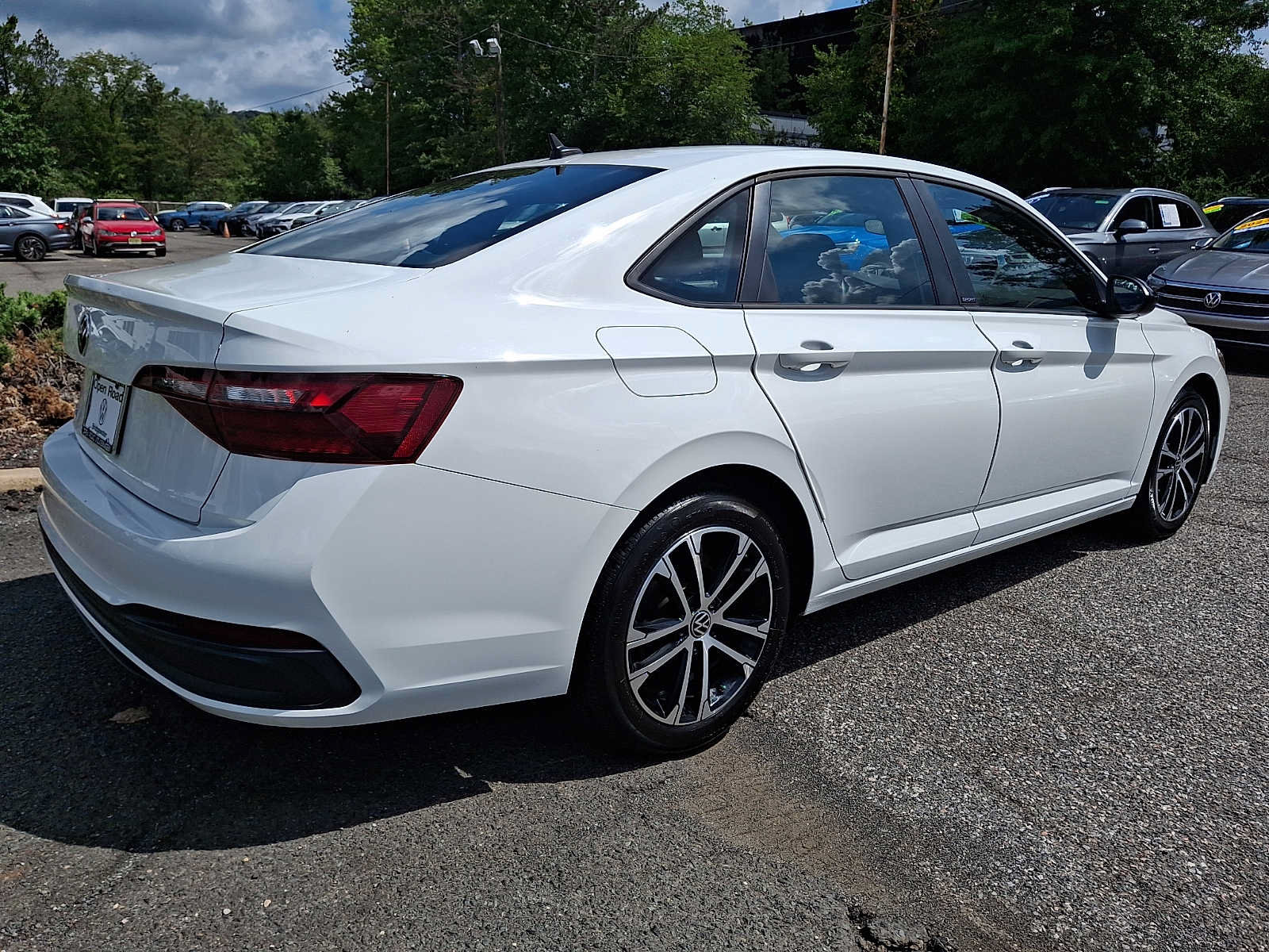 Certified 2024 Volkswagen Jetta Sport FWD image 6