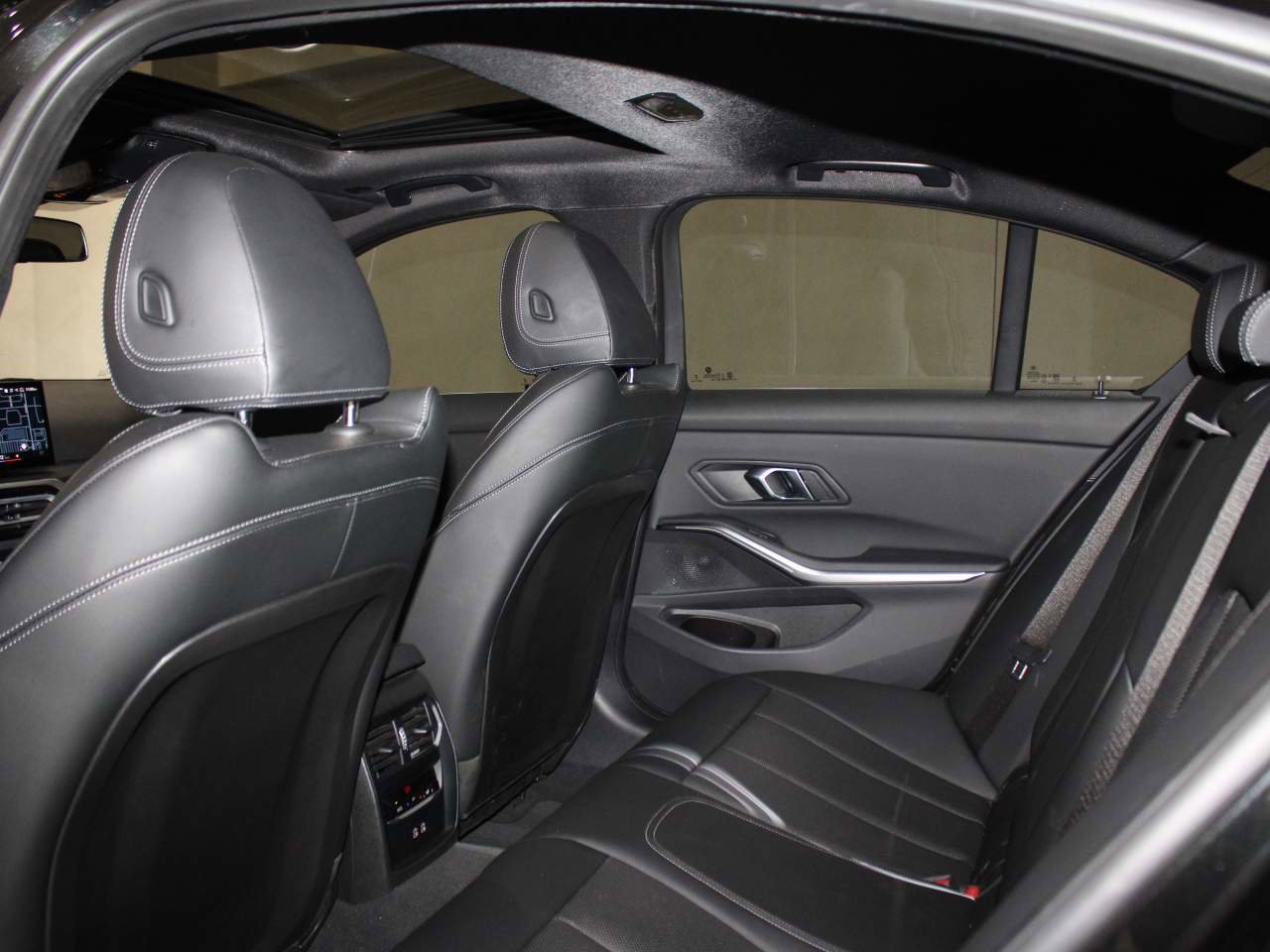 Certified 2024 BMW 330i Sedan RWD image 17