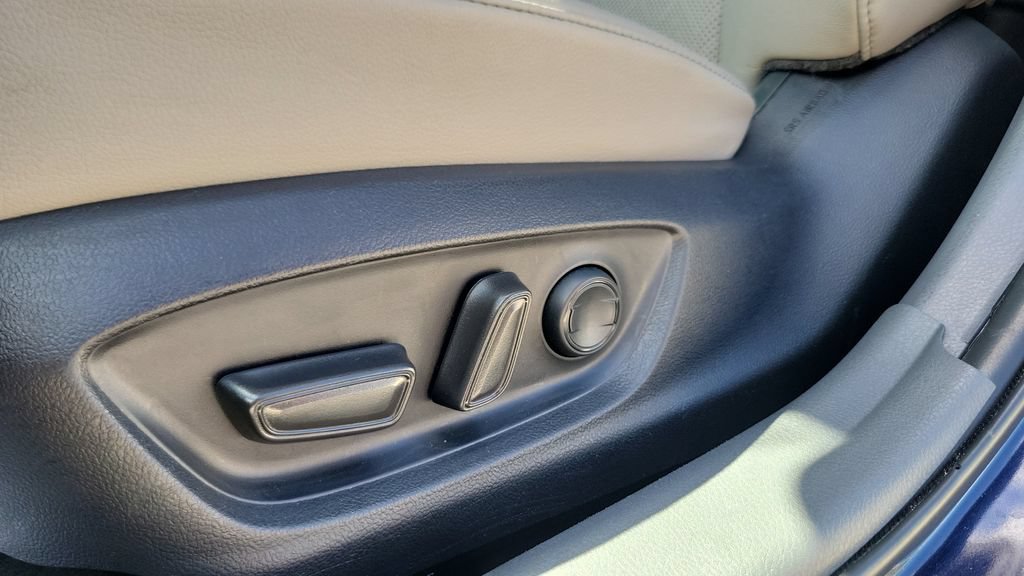 Used 2022 Toyota Camry XLE FWD image 16