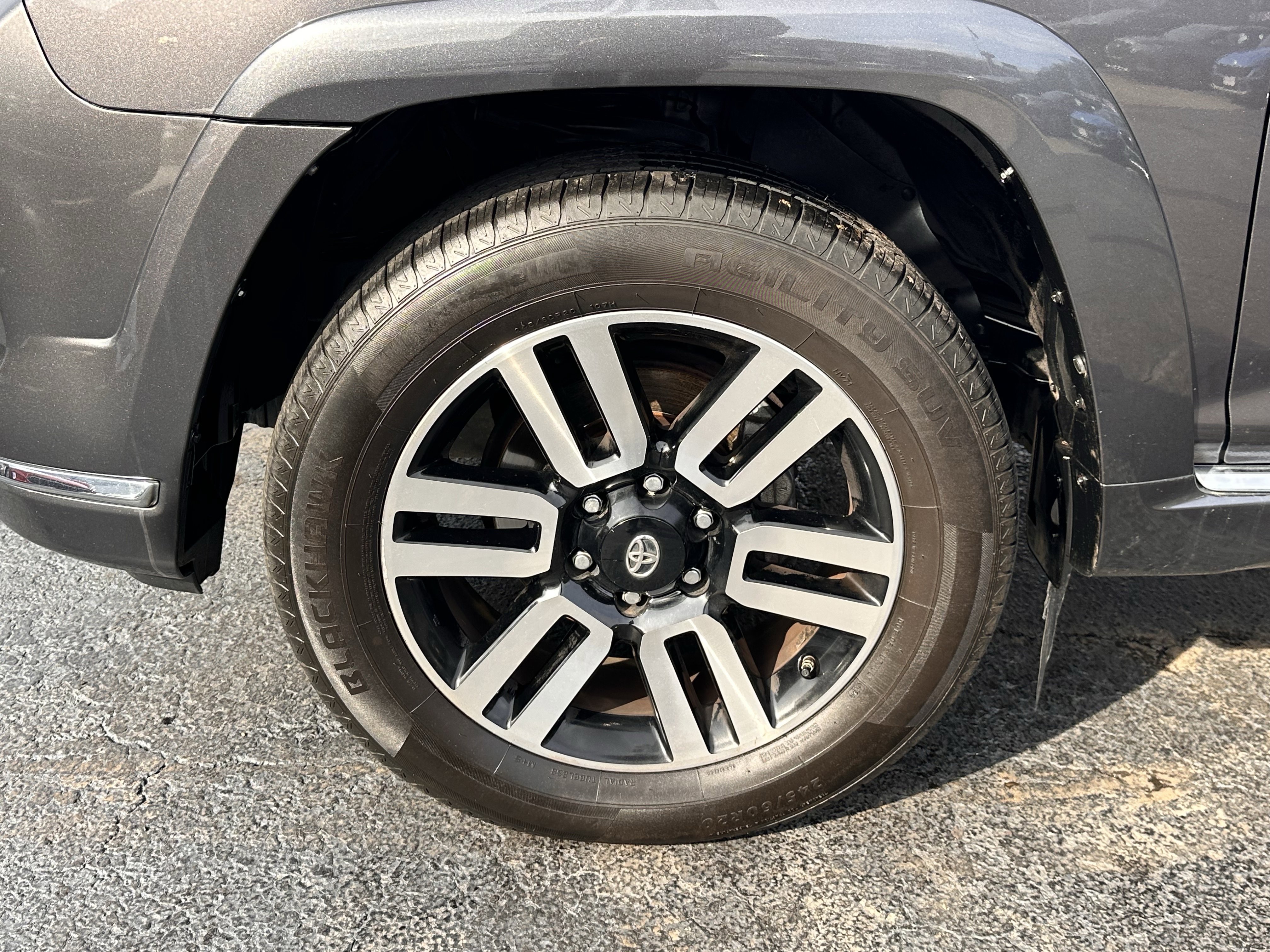 Used 2017 Toyota 4Runner Limited image 21