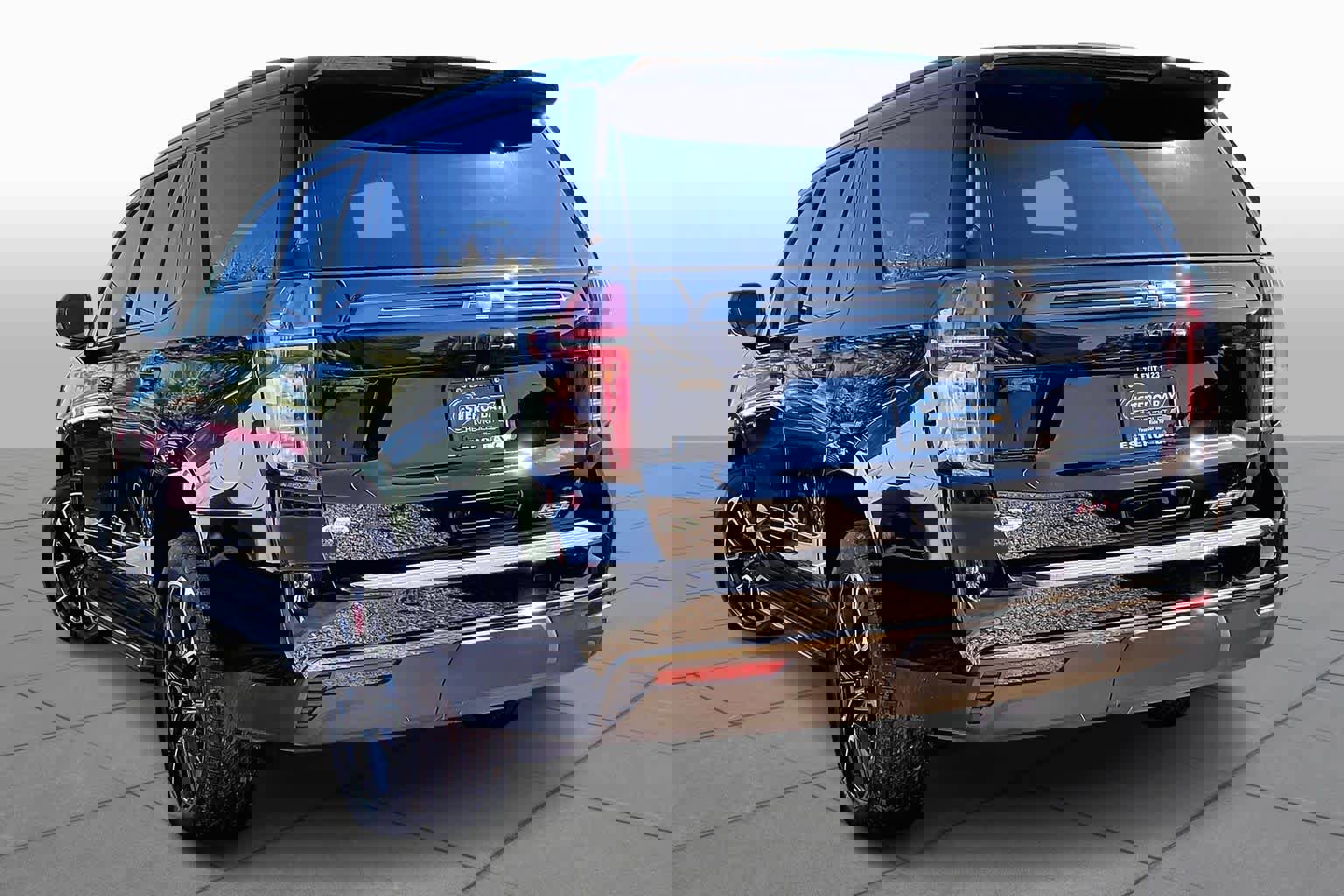 Used 2021 Chevrolet Tahoe RST w/ Luxury Package image 11