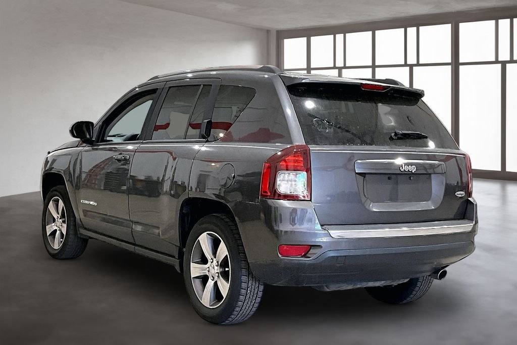 Used 2016 Jeep Compass High Altitude FWD image 13