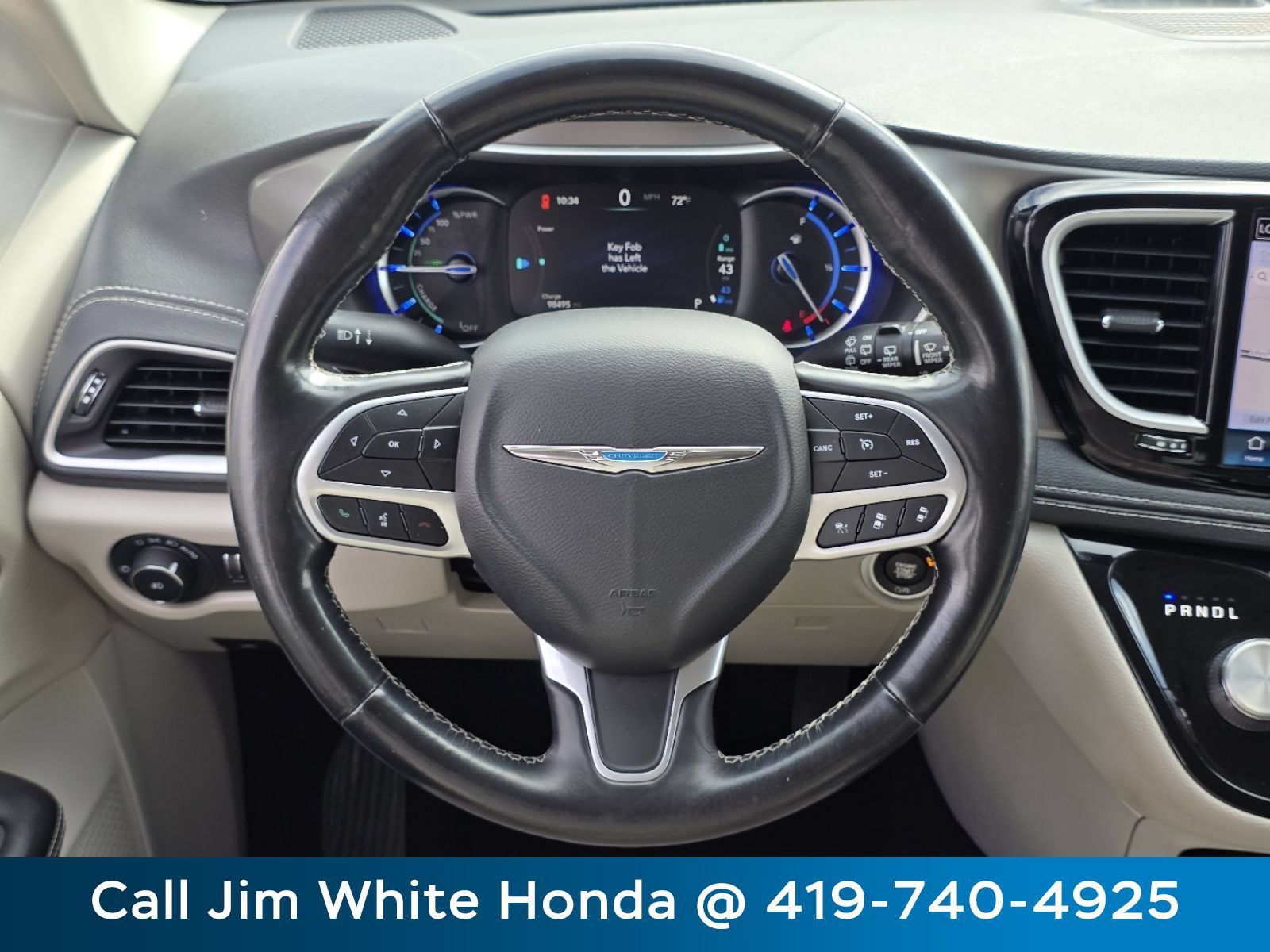 Used 2021 Chrysler Pacifica Touring-L FWD image 24