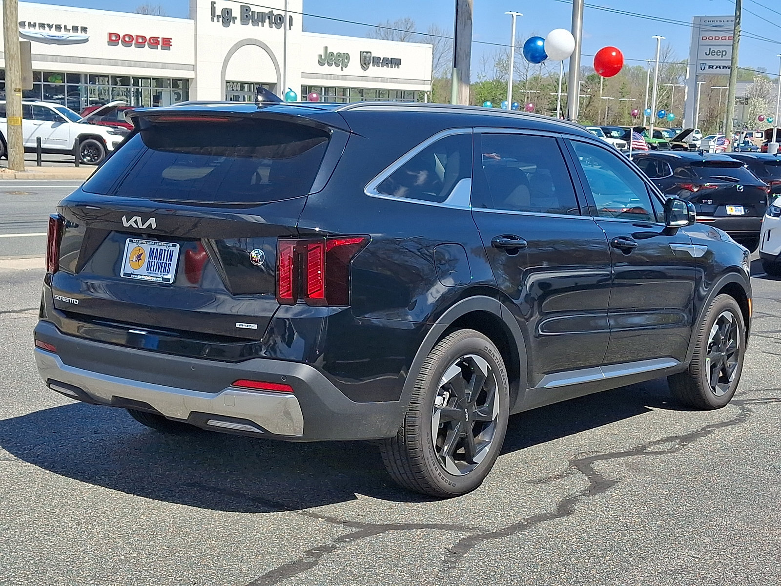 Certified 2025 Kia Sorento EX image 4