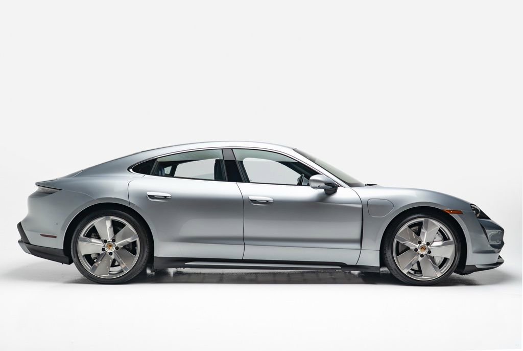 Used 2020 Porsche Taycan Turbo w/ Performance Package image 10