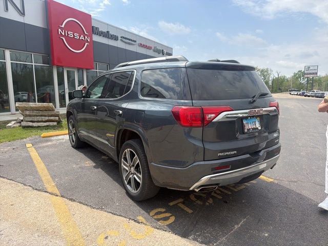 Used 2019 GMC Acadia Denali w/ Technology Package AWD/4WD image 3