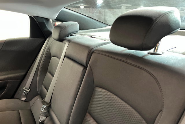 Used 2025 Chevrolet Malibu LT FWD image 20