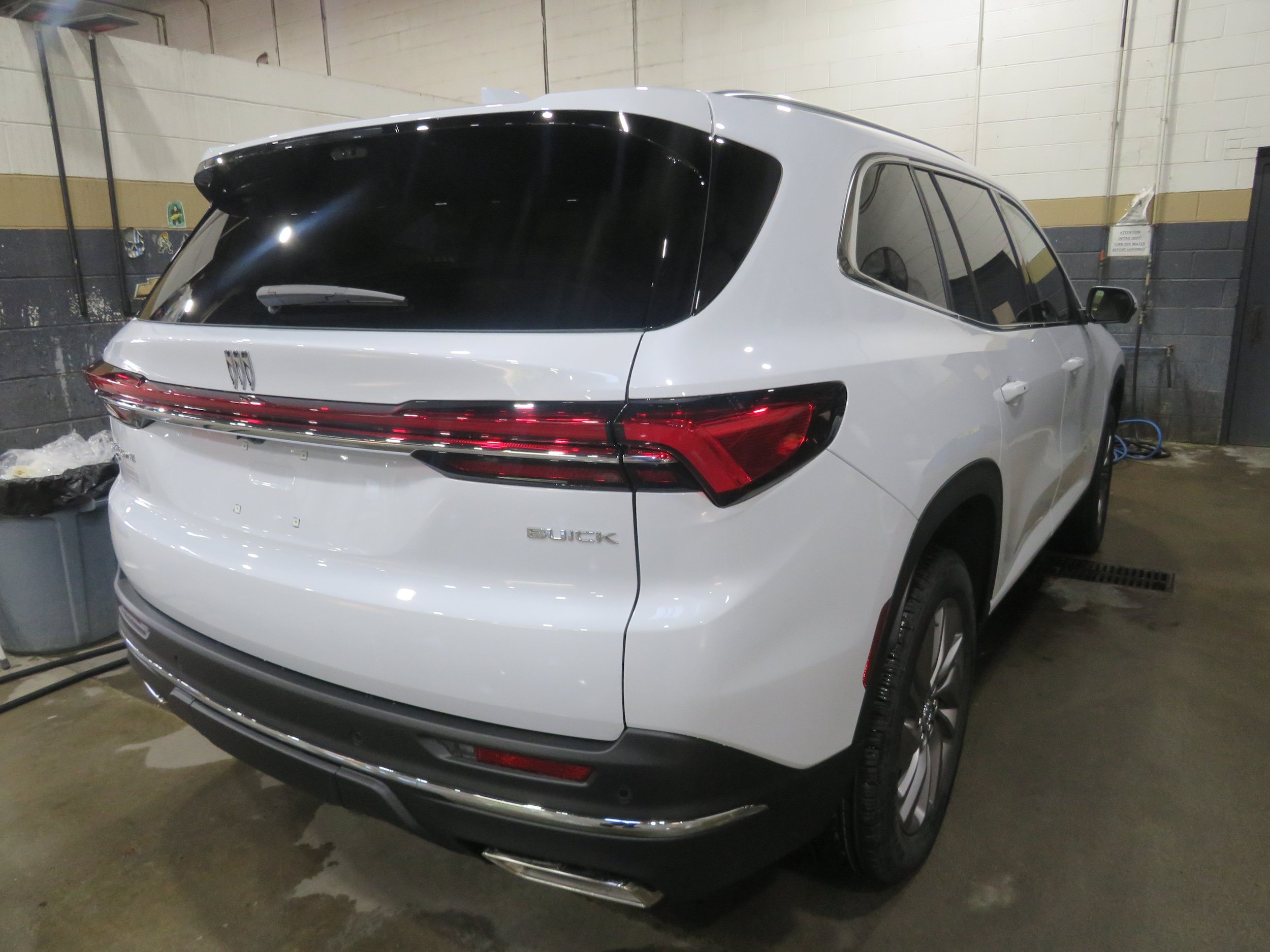 New 2027 Buick Enclave Preferred w/ Power Package AWD/4WD image 6