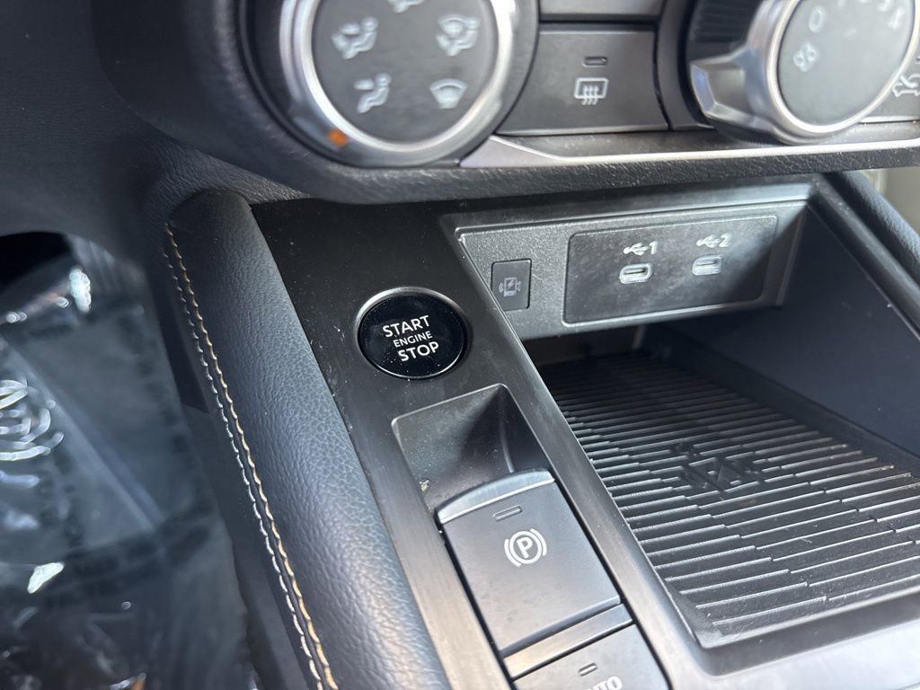 Used 2025 Nissan Kicks SV AWD/4WD image 20