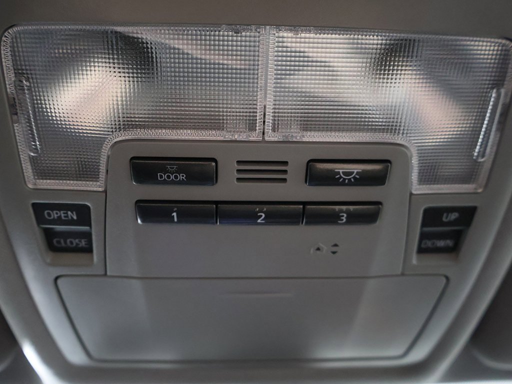 Used 2017 Toyota Highlander XLE image 54