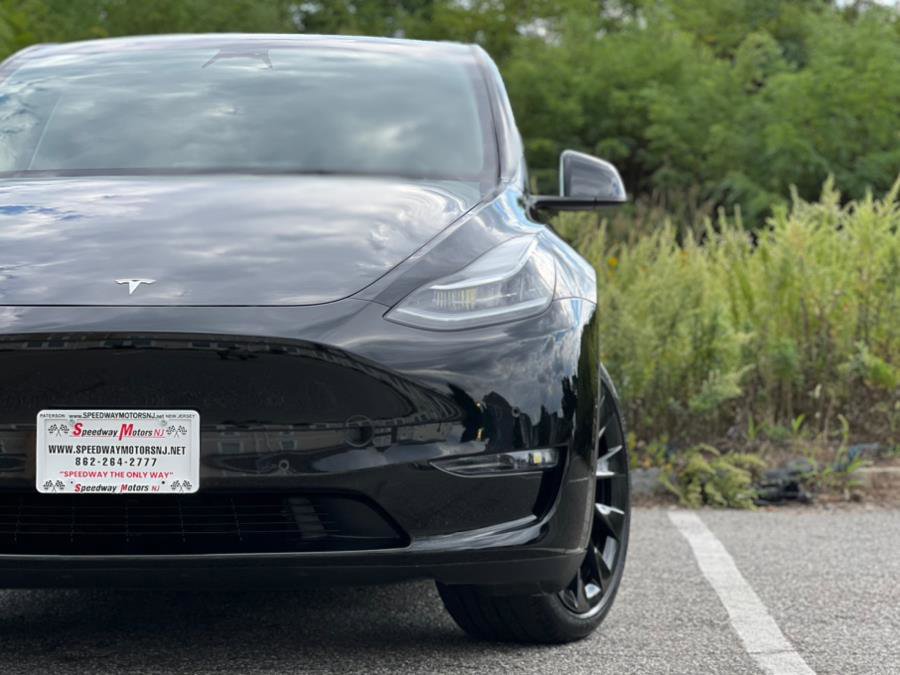 Used 2022 Tesla Model Y Long Range image 4