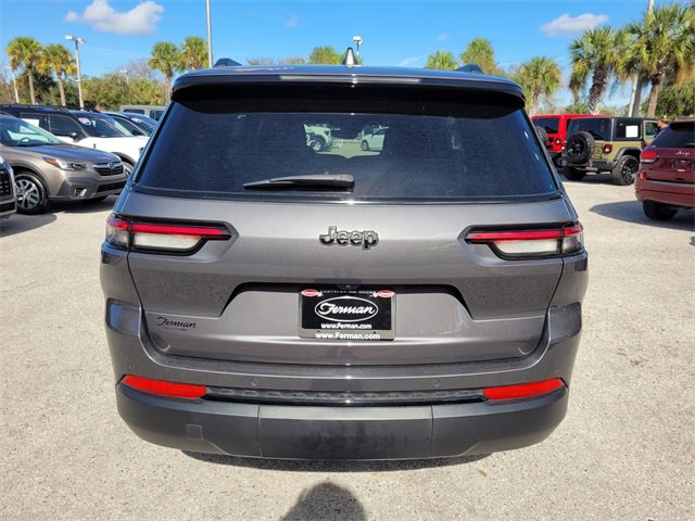 Certified 2024 Jeep Grand Cherokee L Altitude image 12