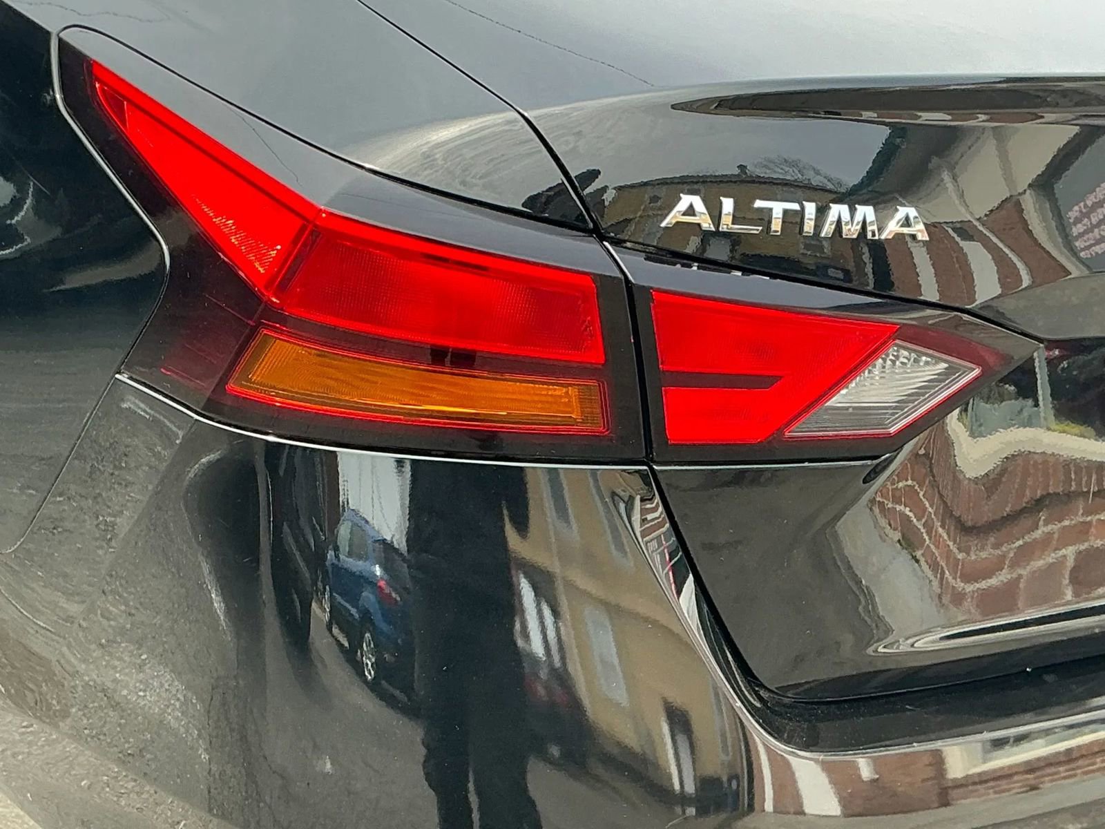 Used 2019 Nissan Altima 2.5 SR image 16