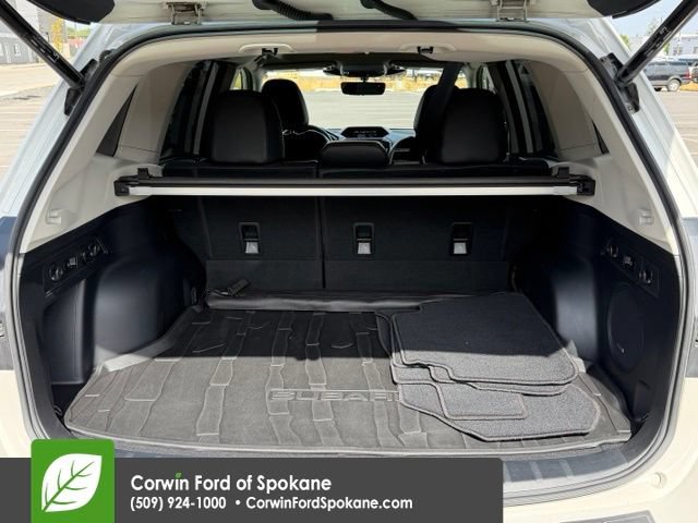 Used 2023 Subaru Forester Limited w/ Popular Package #2 AWD/4WD image 19