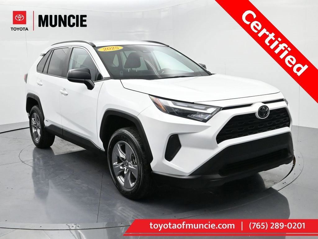 Used 2025 Toyota RAV4 LE image 1