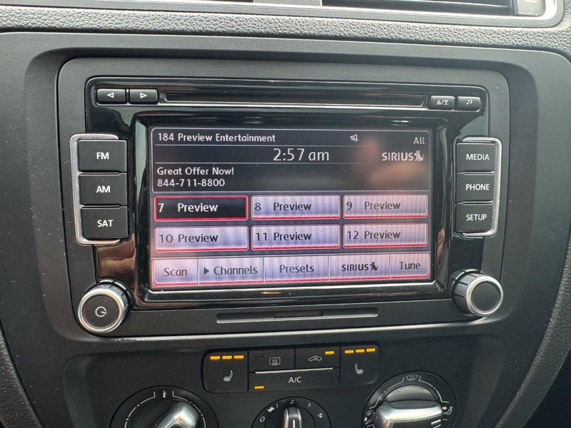 Used 2013 Volkswagen Jetta SE image 19