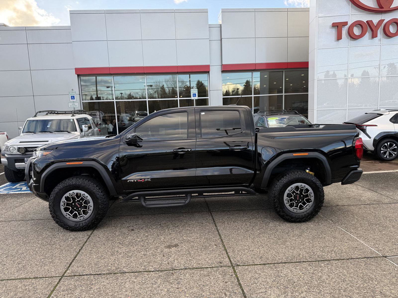 Used 2023 GMC Canyon AT4X w/ Edition 1 image 3