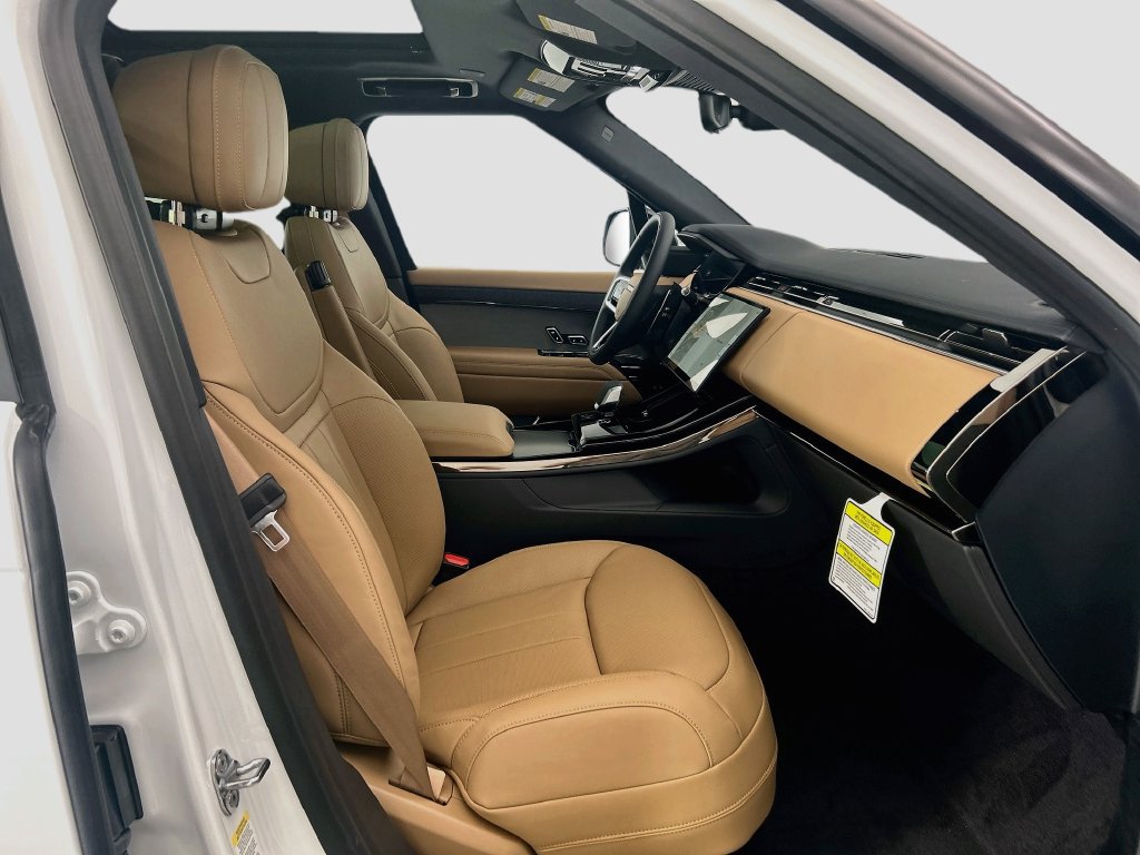 New 2027 Land Rover Range Rover Sport SE AWD/4WD image 19