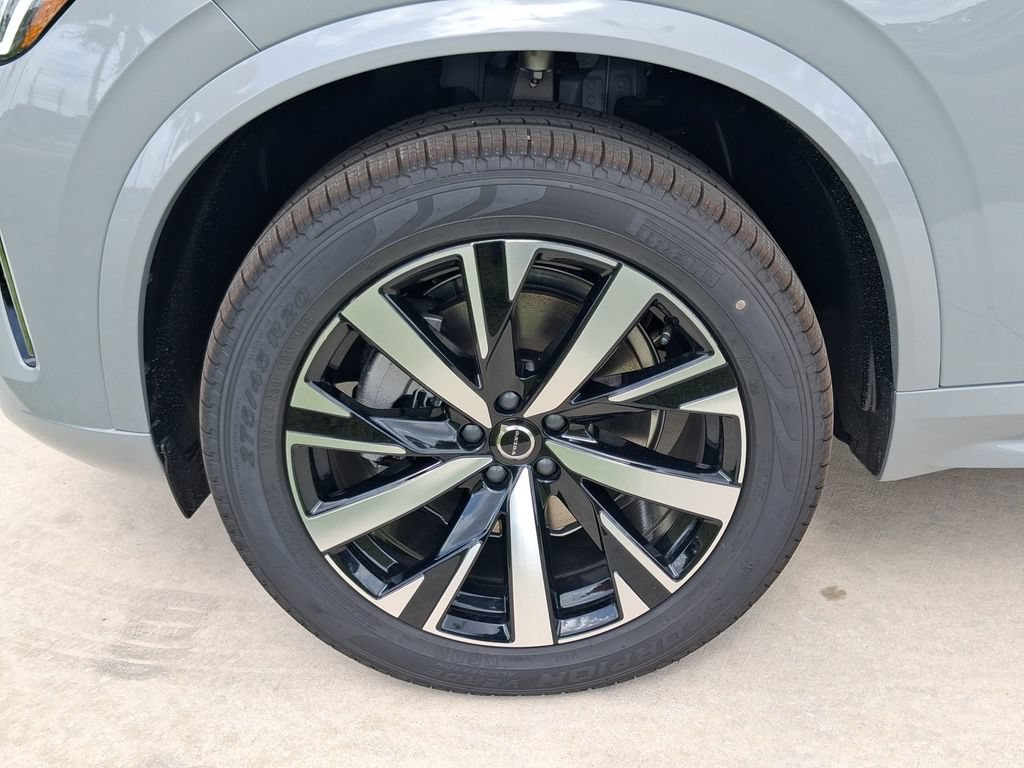 New 2026 Volvo XC90 B5 Core AWD/4WD image 3