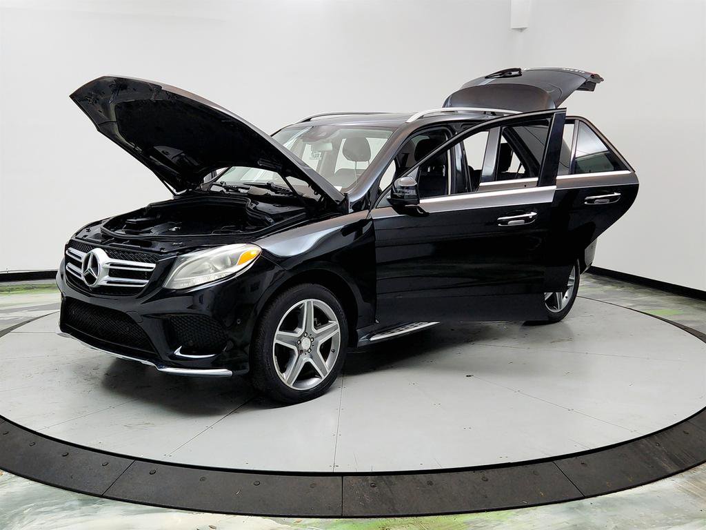 Used 2016 Mercedes-Benz GLE 400 4MATIC w/ Parking Assist Package image 9
