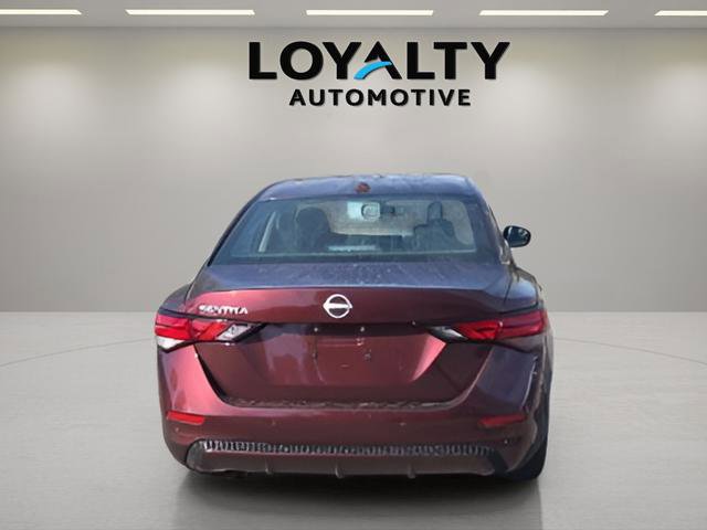 Used 2025 Nissan Sentra SV image 4
