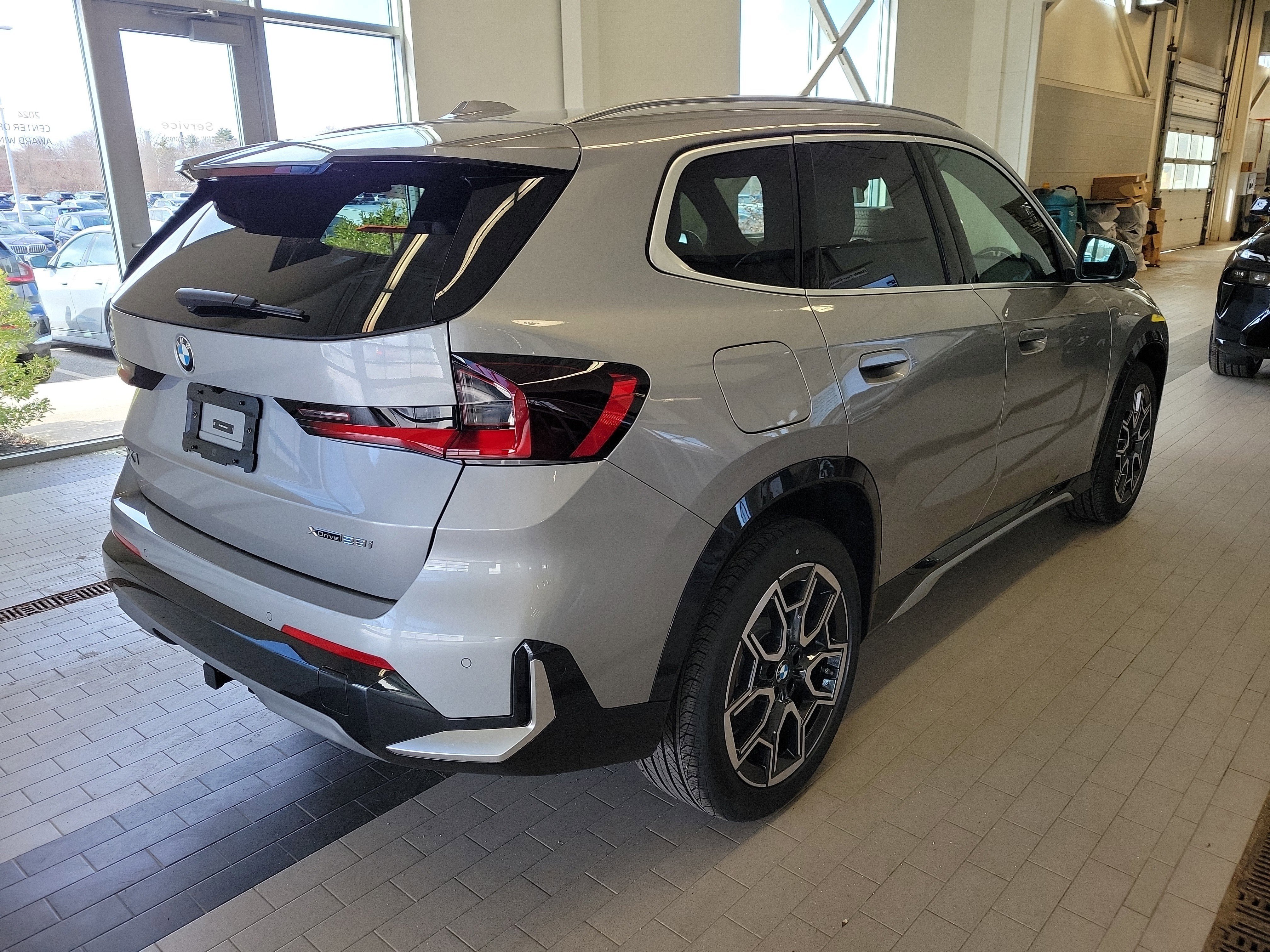 New 2026 BMW X1 xDrive28i w/ Technology Package AWD/4WD image 7