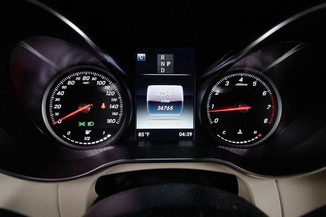 Used 2019 Mercedes-Benz GLC 300 4MATIC image 17