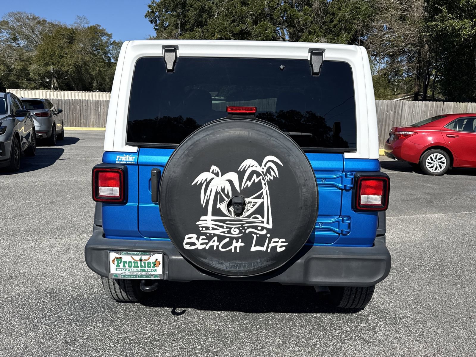 Used 2021 Jeep Wrangler Islander image 4