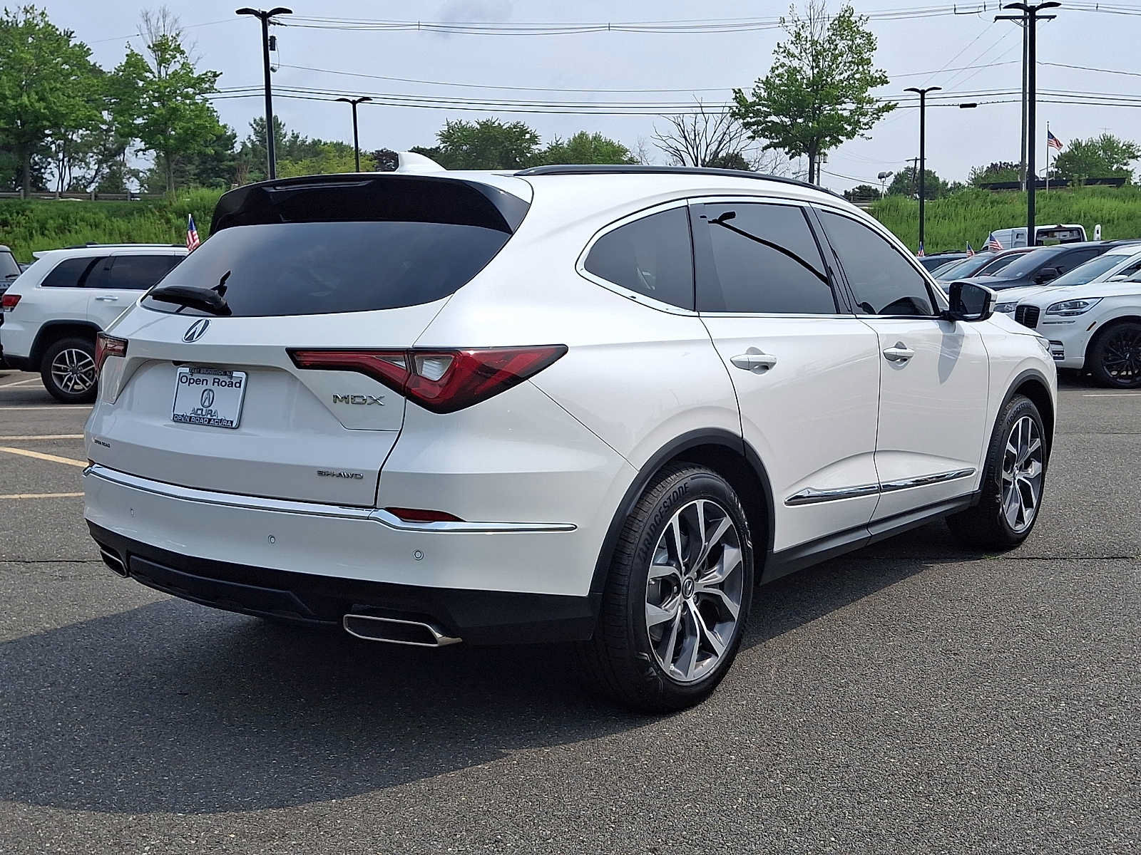 Certified 2024 Acura MDX SH-AWD w/ Technology Package image 6