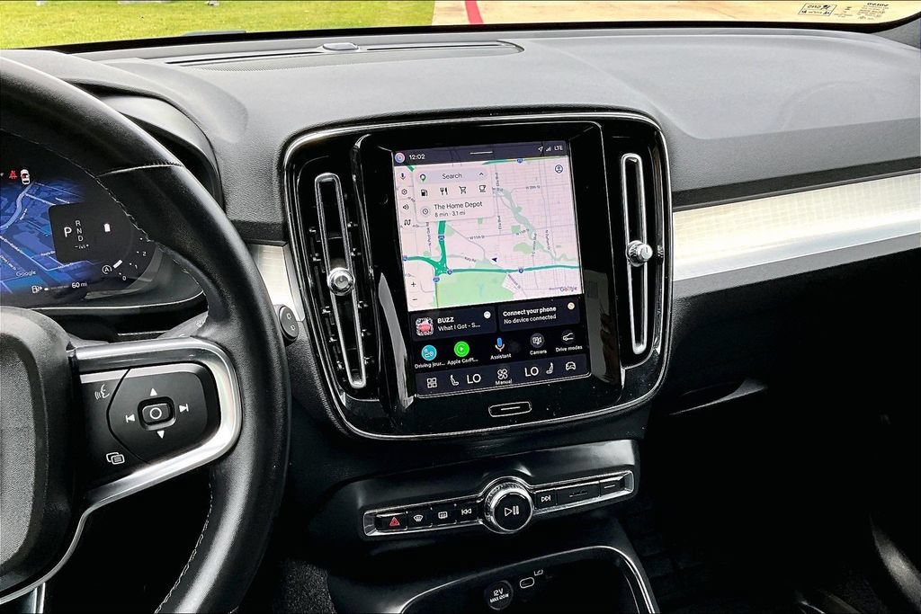 Certified 2024 Volvo XC40 B5 Core AWD/4WD image 8