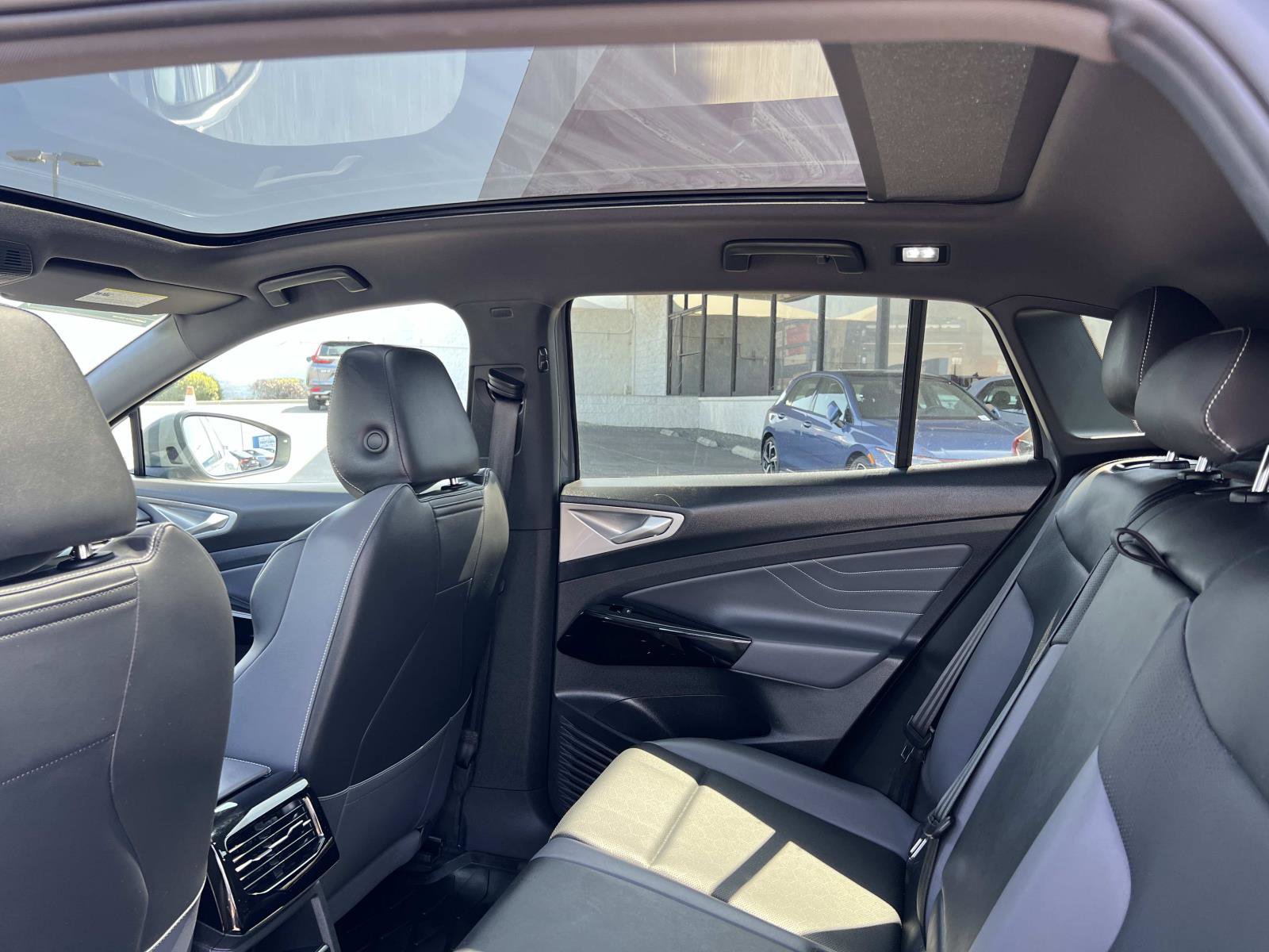 Certified 2023 Volkswagen ID.4 S RWD image 23