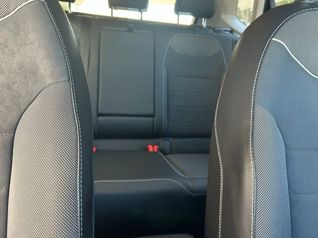 Used 2023 Volkswagen Taos SE image 40