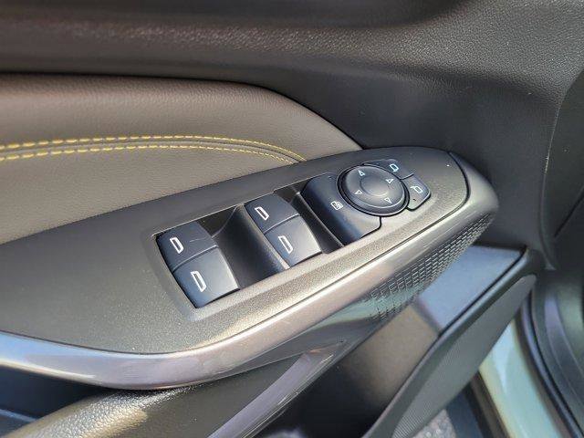 Used 2025 Chevrolet Trax ACTIV w/ Driver Confidence Package image 16