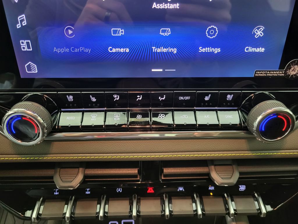 New 2026 Chevrolet Colorado ZR2 w/ Technology Package image 12