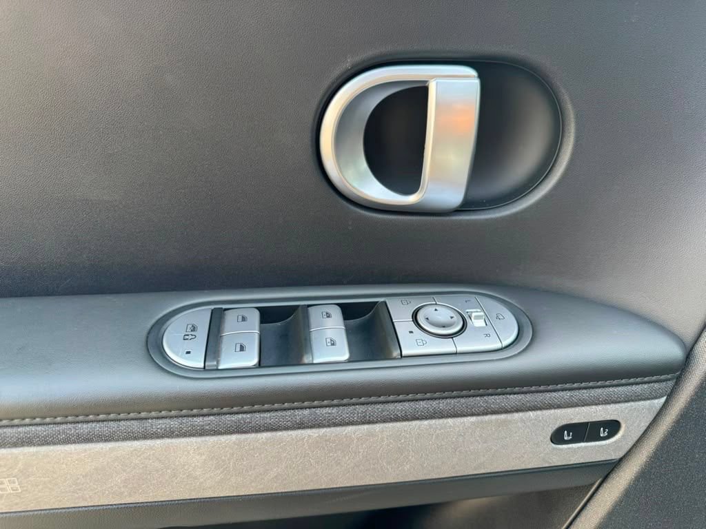 Certified 2023 Hyundai Ioniq 5 Limited AWD/4WD image 13