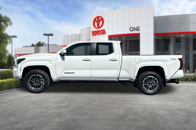 Certified 2024 Toyota Tacoma TRD Sport AWD/4WD image 9