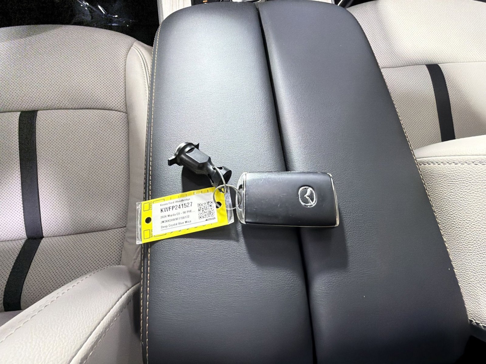 Used 2024 MAZDA CX-90 Plug-In Hybrid w/ Premium Pkg AWD/4WD image 36