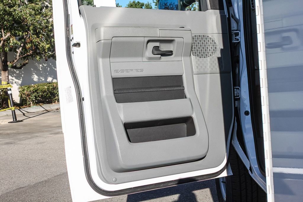 New 2026 Ford E-350 and Econoline 350 Super Duty w/ Power Equipment Group image 24